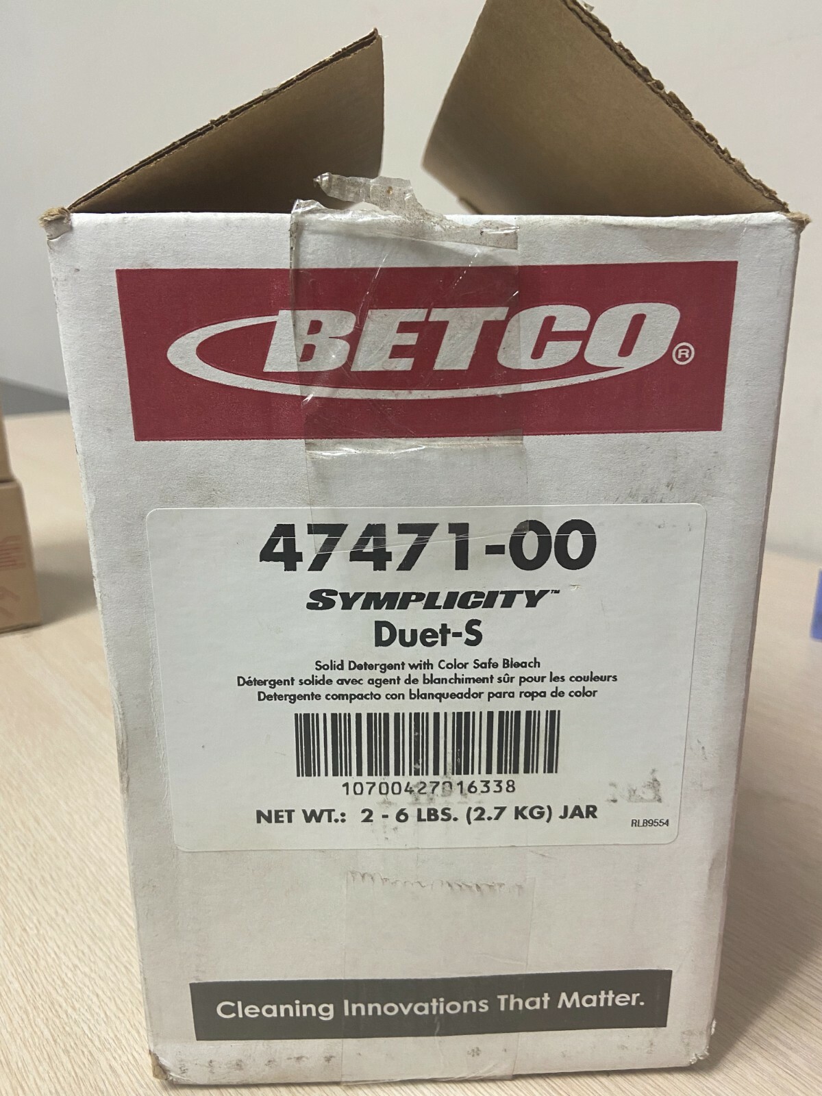 New Betco Duet-S 47471-00 Solid Detergent W/ Color Safe Bleach 12 LBS