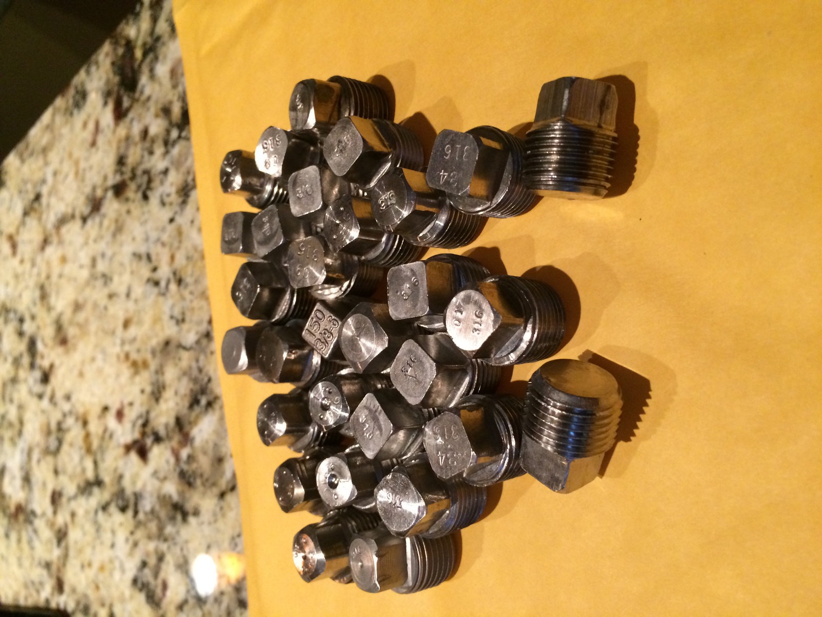 1007 Square Head Plug, 3/8″ NPT, 316 Stainless, Quantity 5