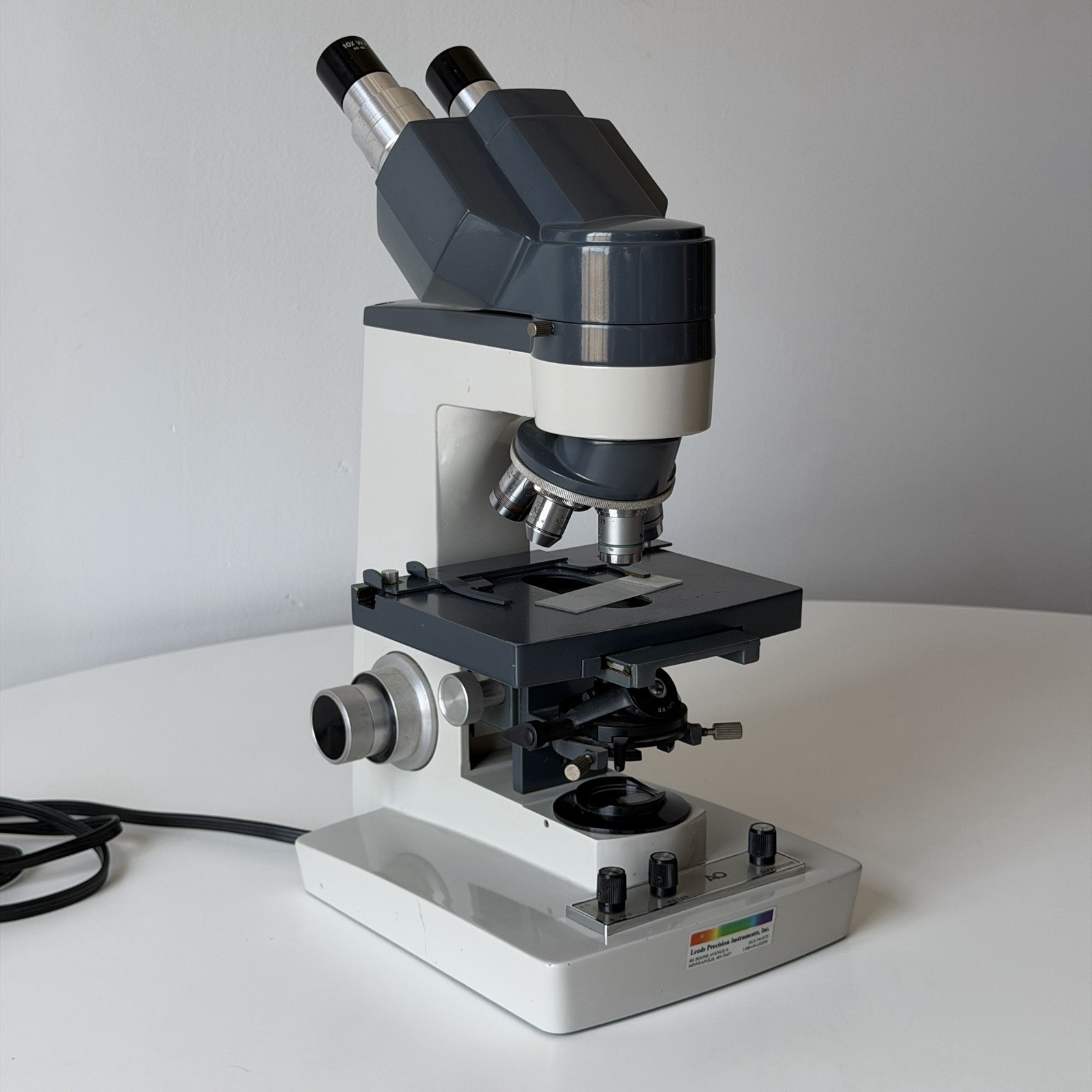 AO American Optical One-Ten 110 Microscope w/ 5 Objectives