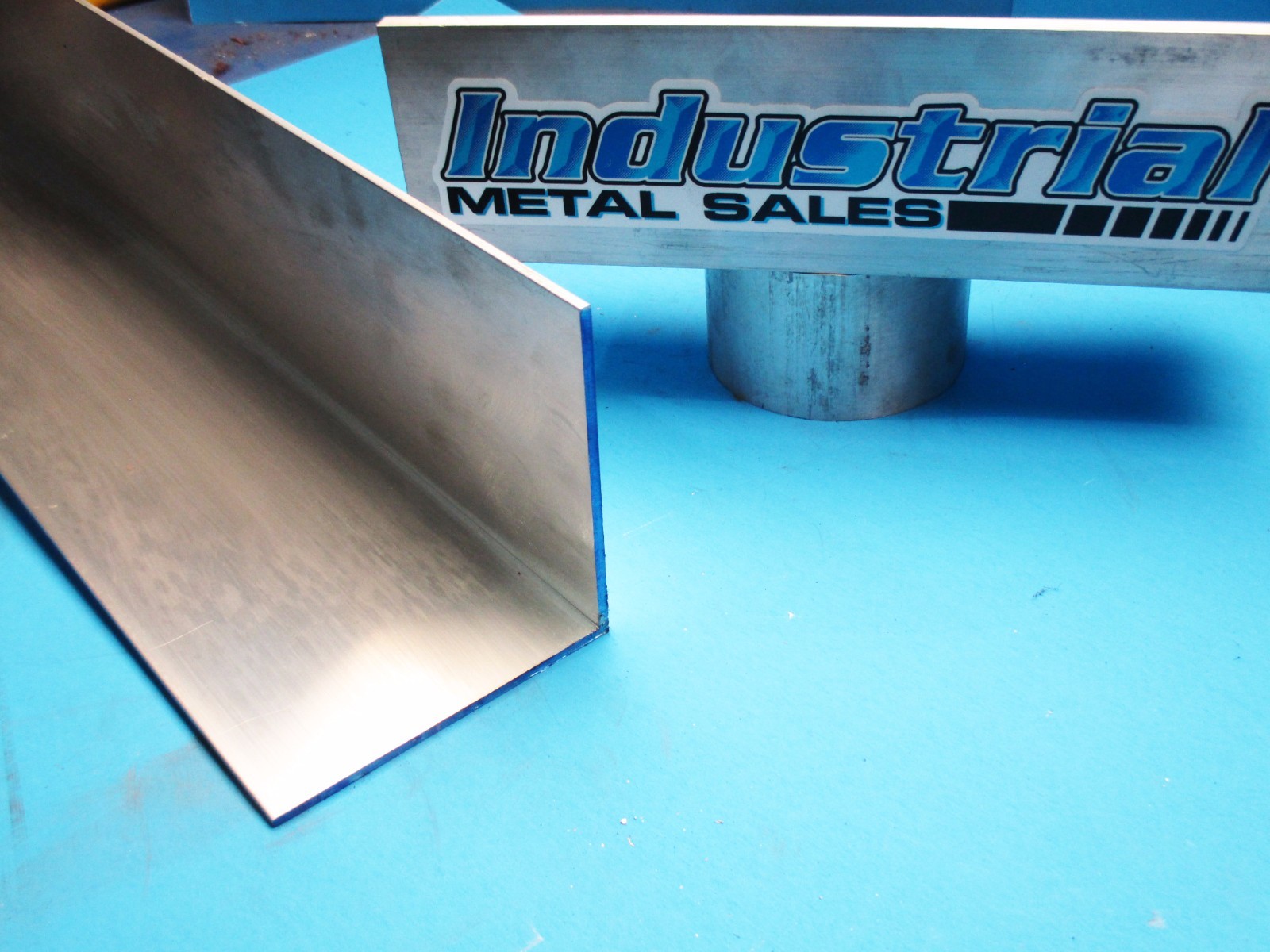 4″ x 4″ x 12″ Long x 3/16″ Thick 6063 T52 Aluminum Angle– 4″ x 4″ x 188″ Angle