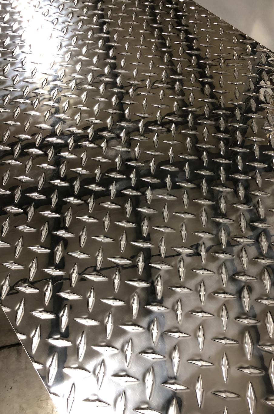 24″ x 48″ Diamond Plate Aluminum .045″ Thick – 18 Gauge (1.15mm)