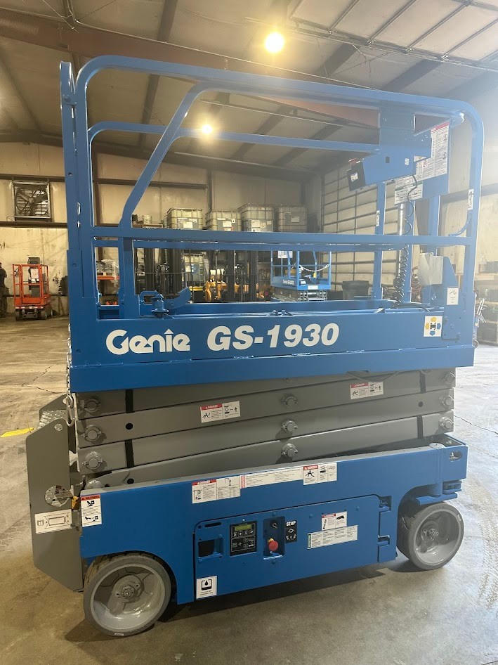 2014 GENIE GS-1930 ELECTRIC SCISSOR LIFT NARROW WIDTH VERTICAL GENIE MANLIFT