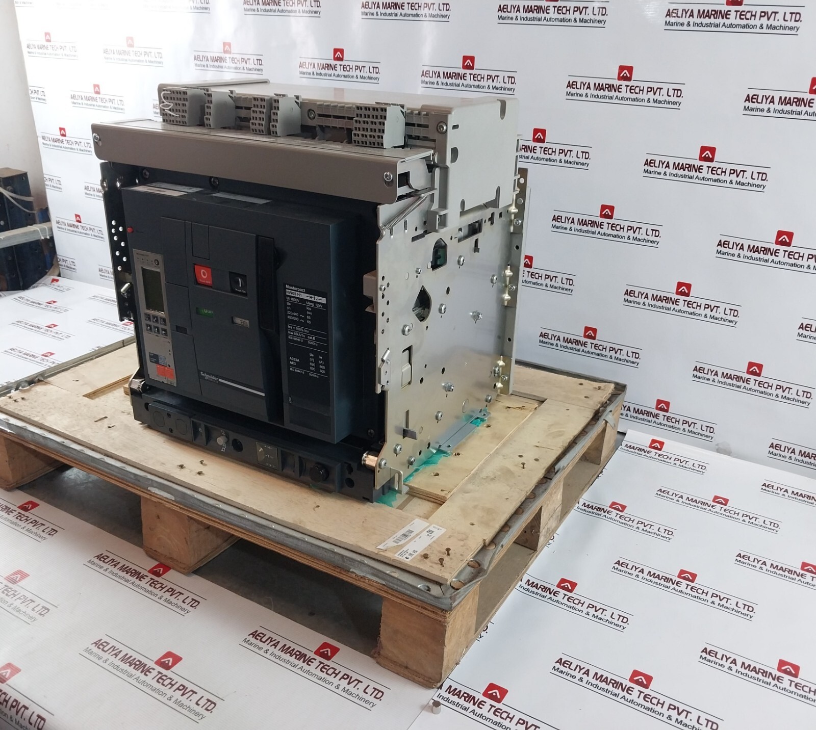 SCHNEIDER ELECTRIC NW08 H1 Masterpact NW Drawout Circuit Breaker 1000V 12KV 800A
