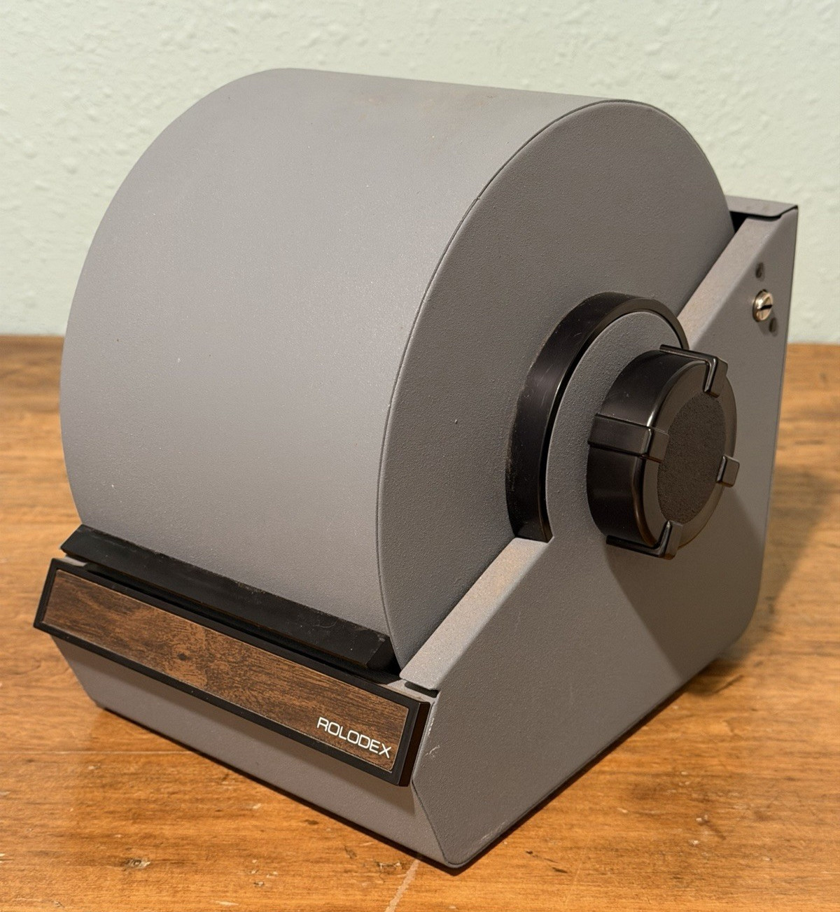 Rolodex Large Metal Rotary File Model 5350 Gray Heavy Tabletop w/Cards No Key