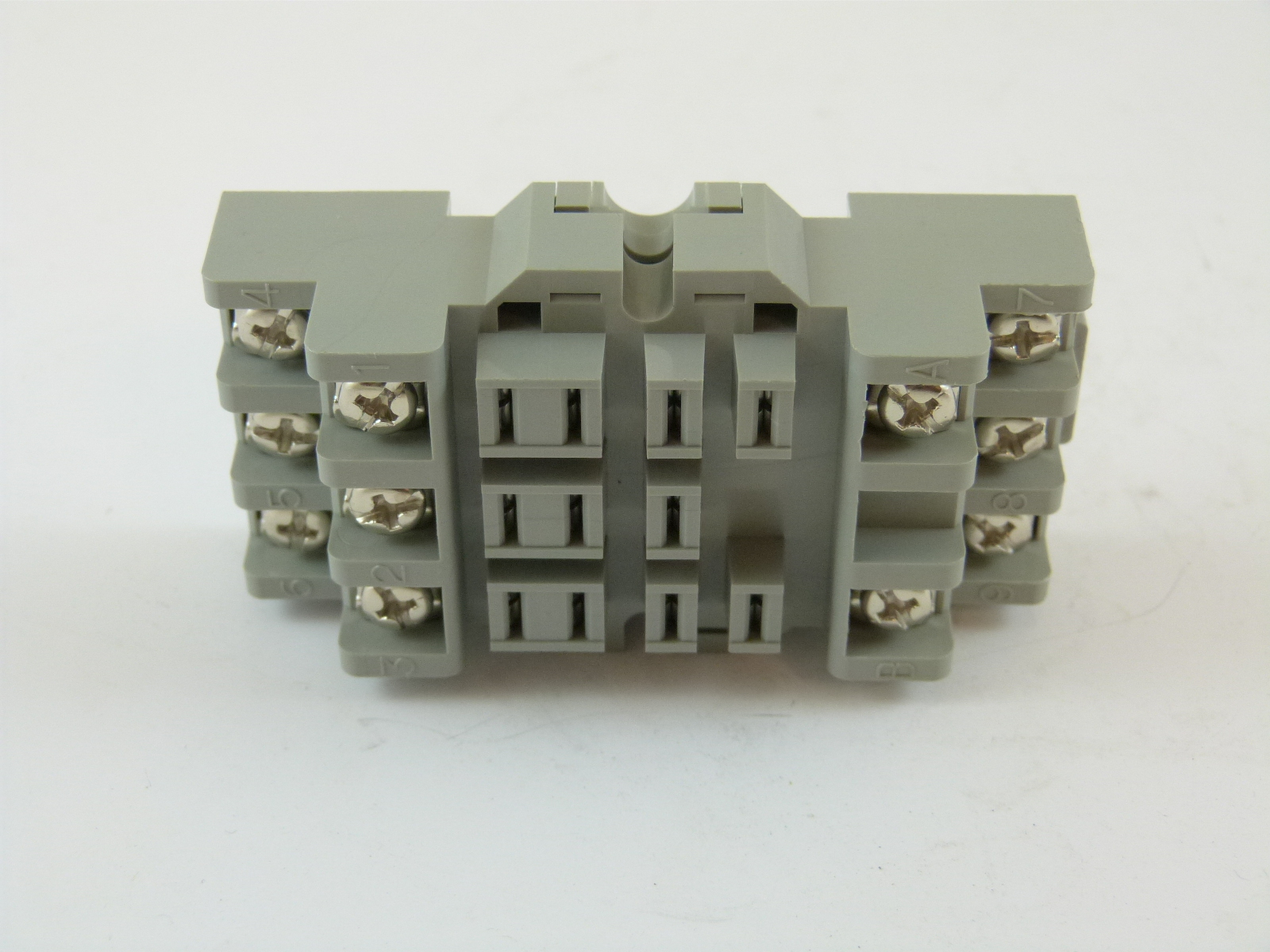 Dayton 5X853E Square Type Socket 11 Pin Screw Terminals NEW