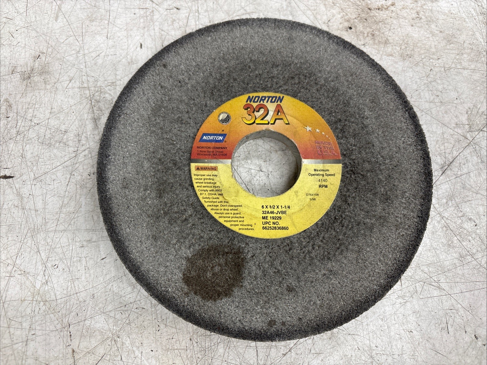 Norton 32A 6″x1/2″x1-1/4″ Grinding Dish Wheel 32A46-JVBE