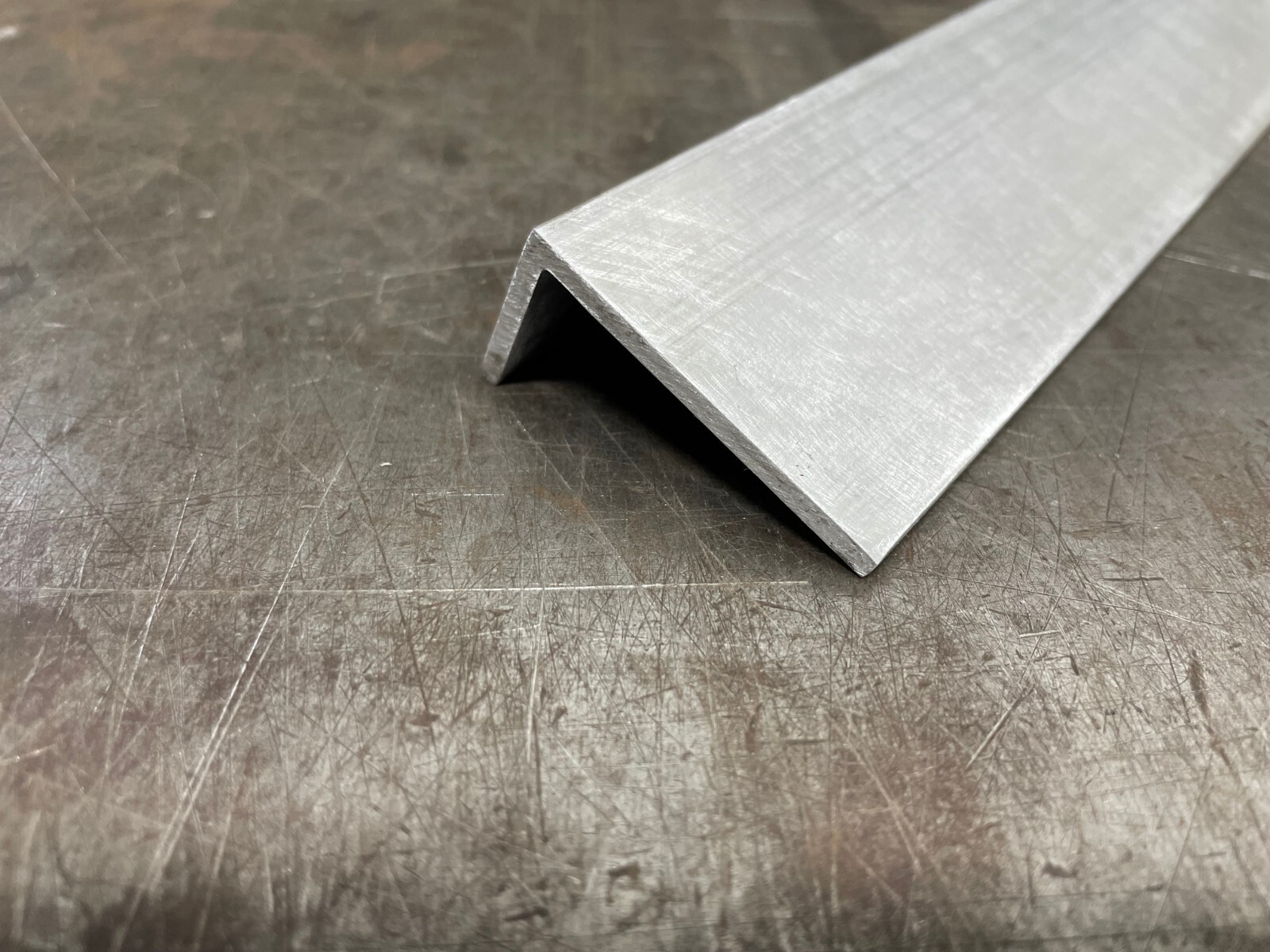 6063 T52 Aluminum Angle 1″X 2″X 6″ Long 1/8″ Thick