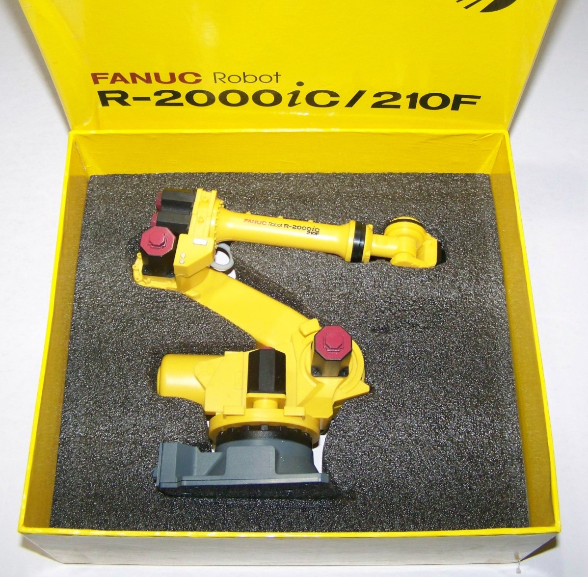Fanuc R-2000iC R-2000iC/210F Robot Model 1pcs