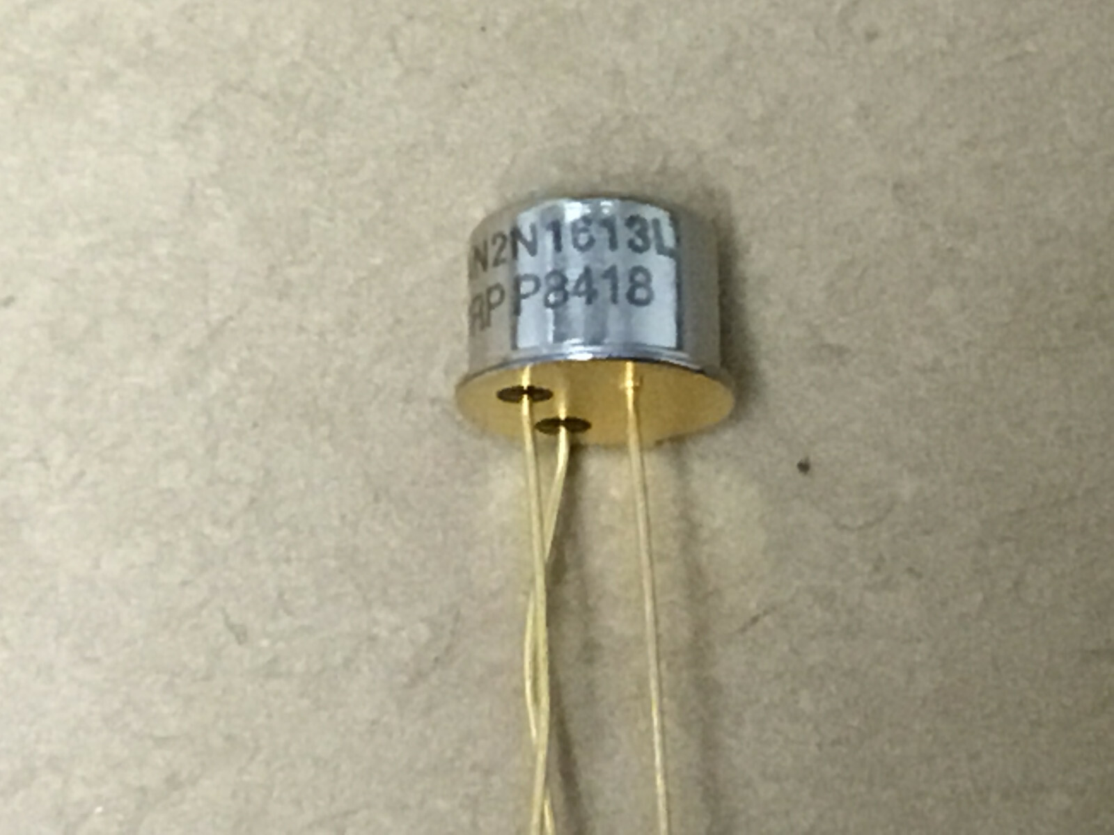 (1 PC) RAYTHEON JAN2N1613L Bipolar Junction Transistor, NPN Type, OLD GOLD