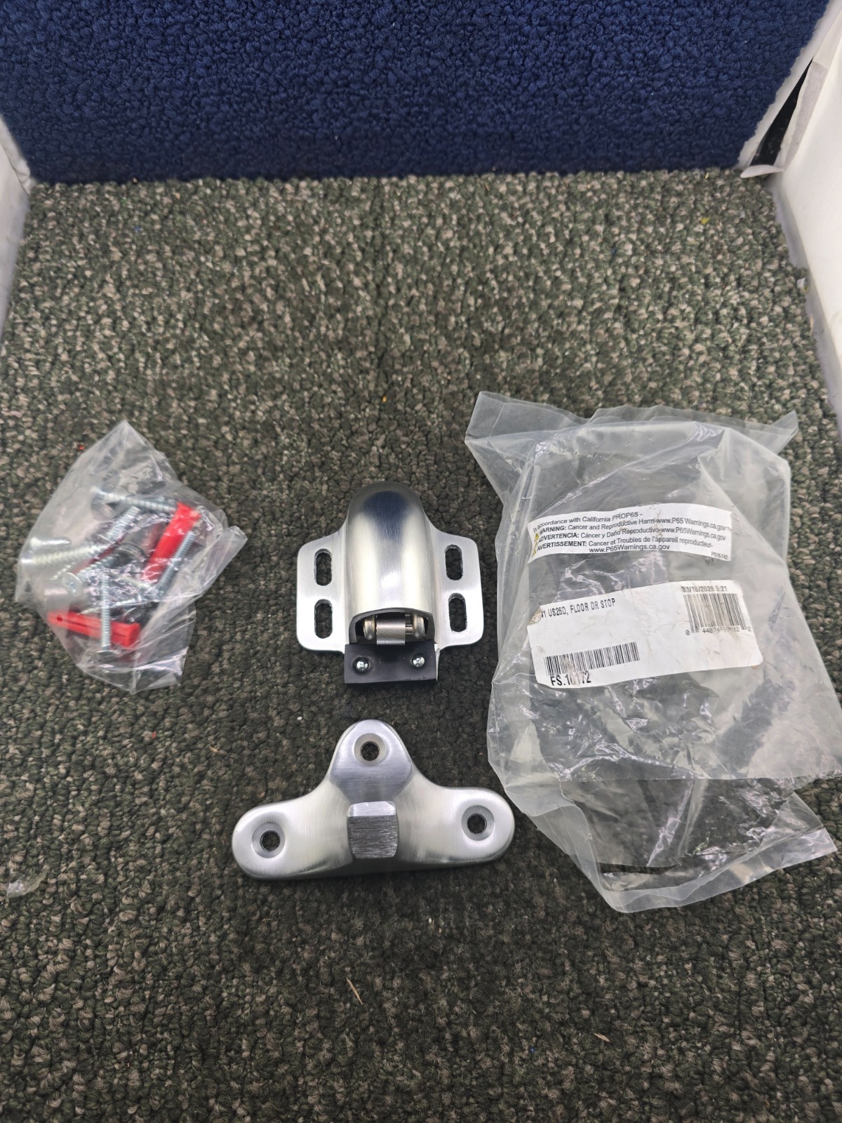 FS.10172 FS41 US26D Automatic Floor-Mounted Door Stop and Holder Satin Chrome