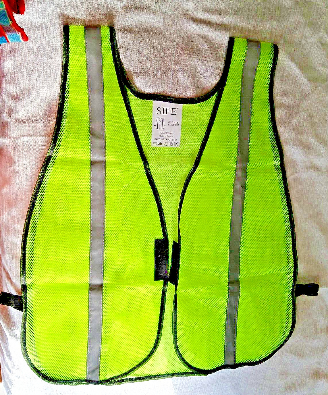 Yellow w gray high vis reflective strips breathable mesh safety vest, new