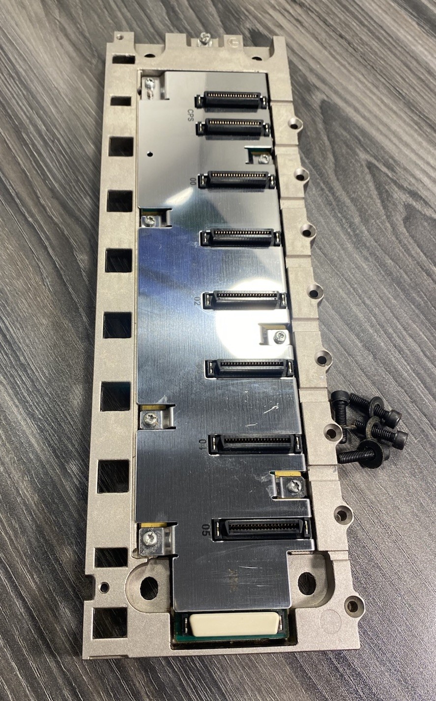 *New Schneider Electric BMXXBP0600 Modicon X80 6-Slot Backplane IP20 – USA