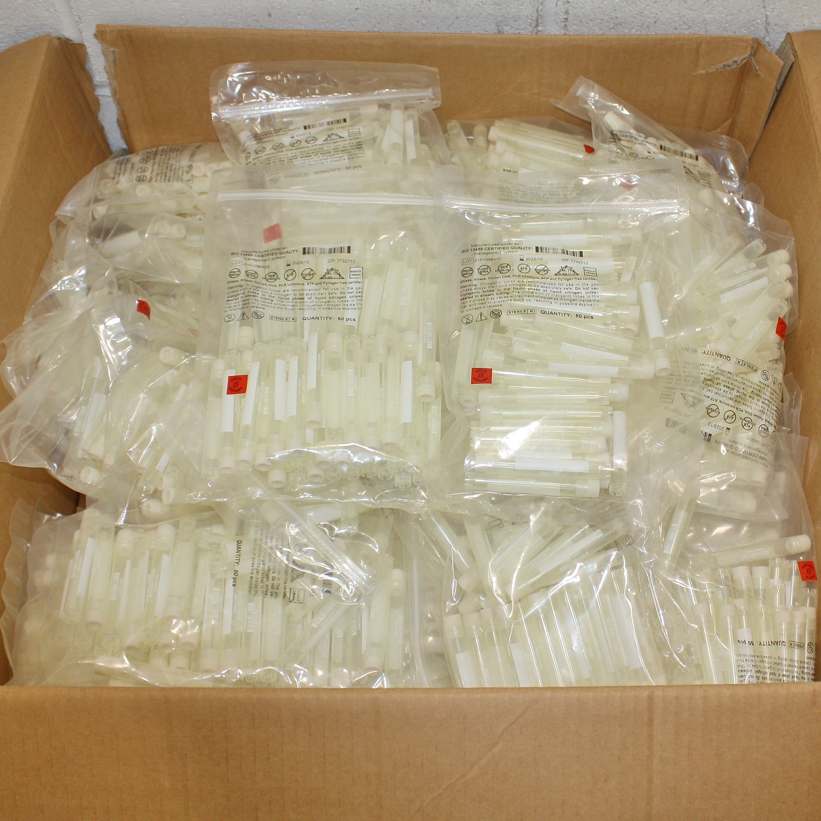 EXPIRED 10/2025 – (1600) Cole Palmer Cryogen Vials 04395-69, 5 mL, Cryovial Tube