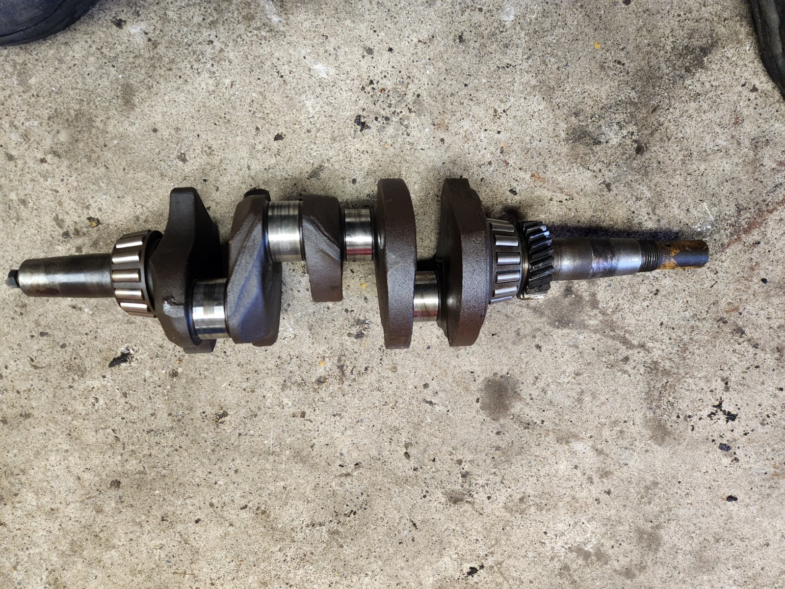 Bobcat 610 Wisconsin VH4D Crankshaft Tapered Standard Crank Shaft 600 Melroe