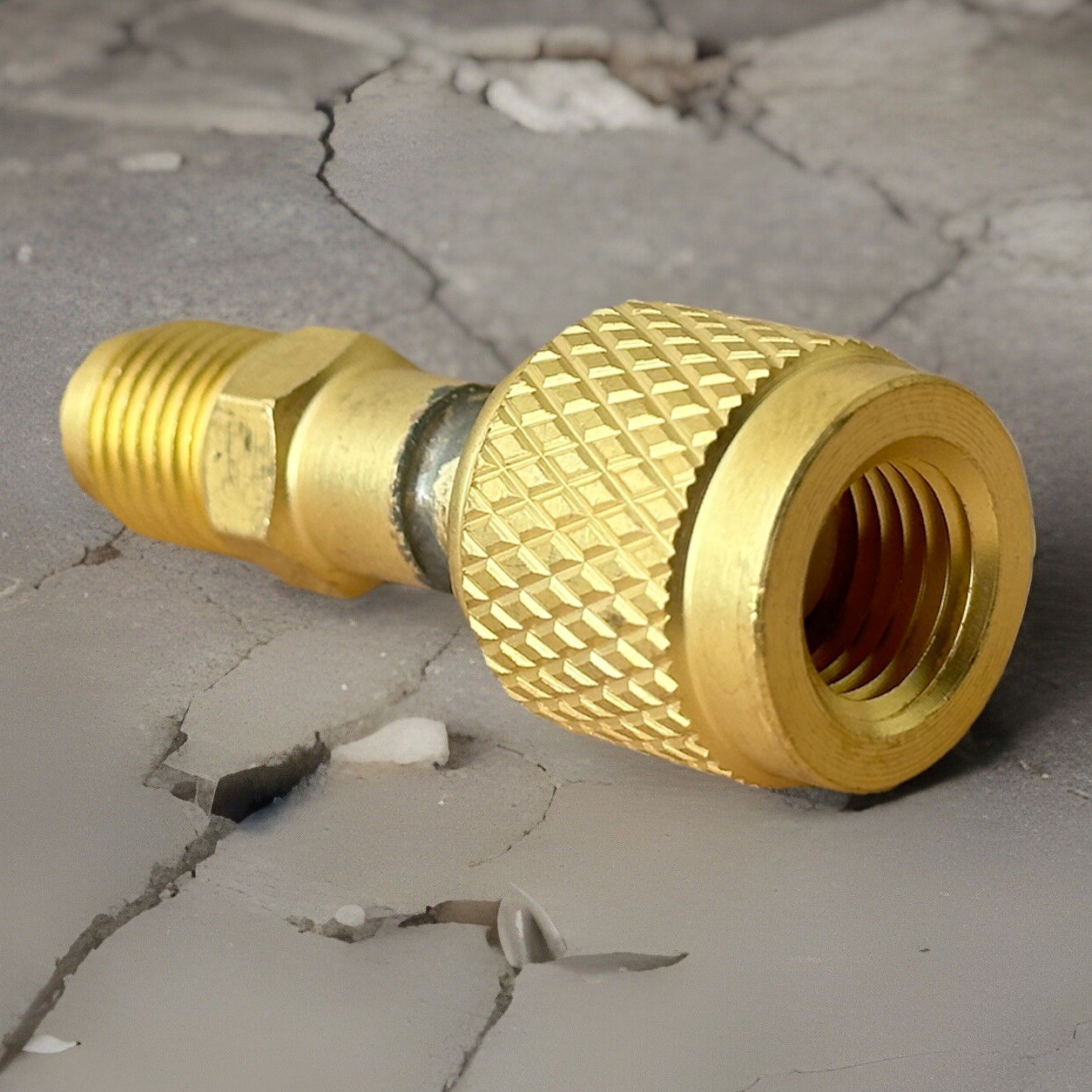 HVAC R32 Reverse Thread 1/4” Female, 1/4” Male Adapter For A2L R454B/R32 Tanks