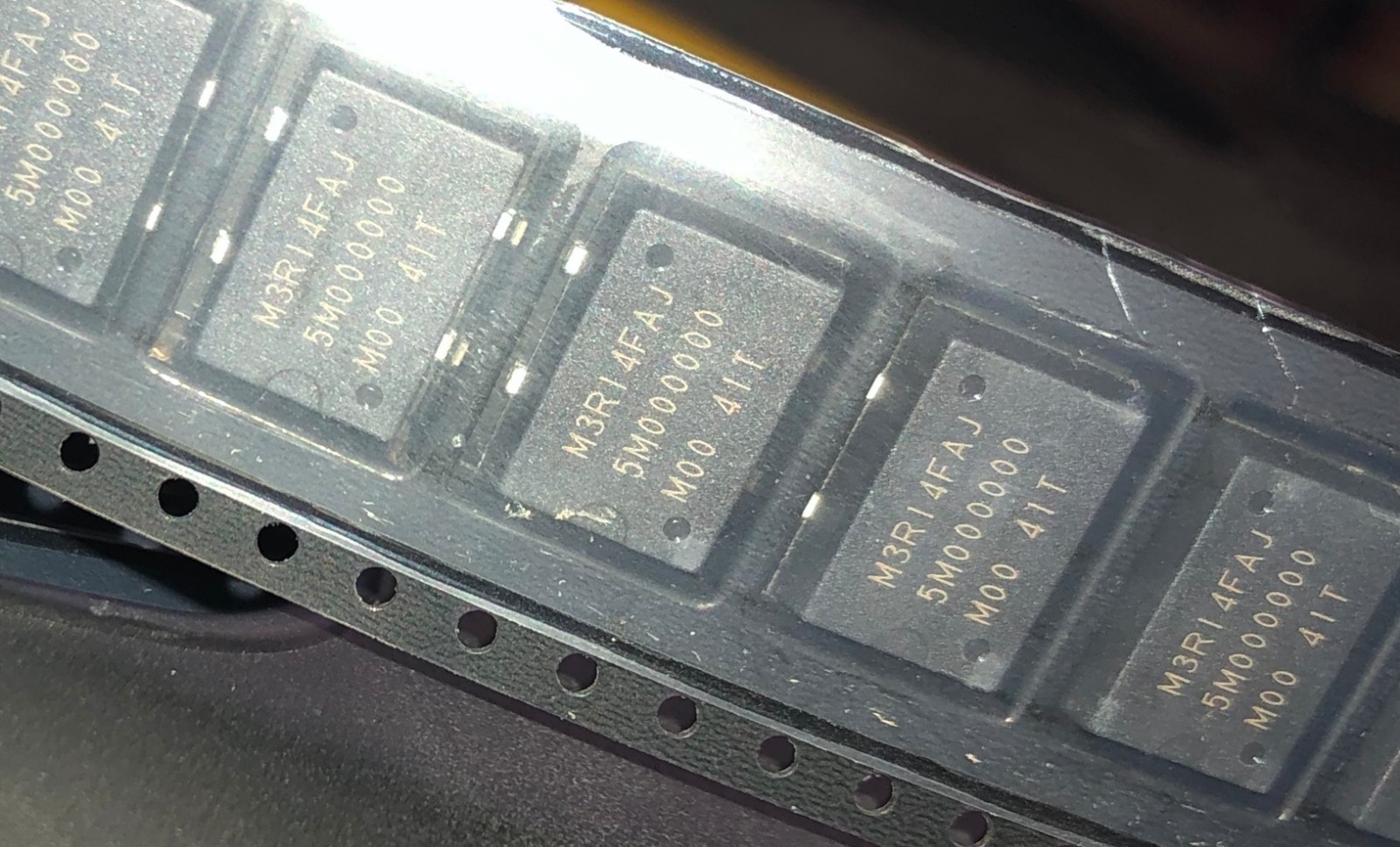 M-TRON M3R14FAJ-5.000000MHz 5MHz Clock Oscillator HCMOS/TTL 3.3V 9X14mm Qty.1