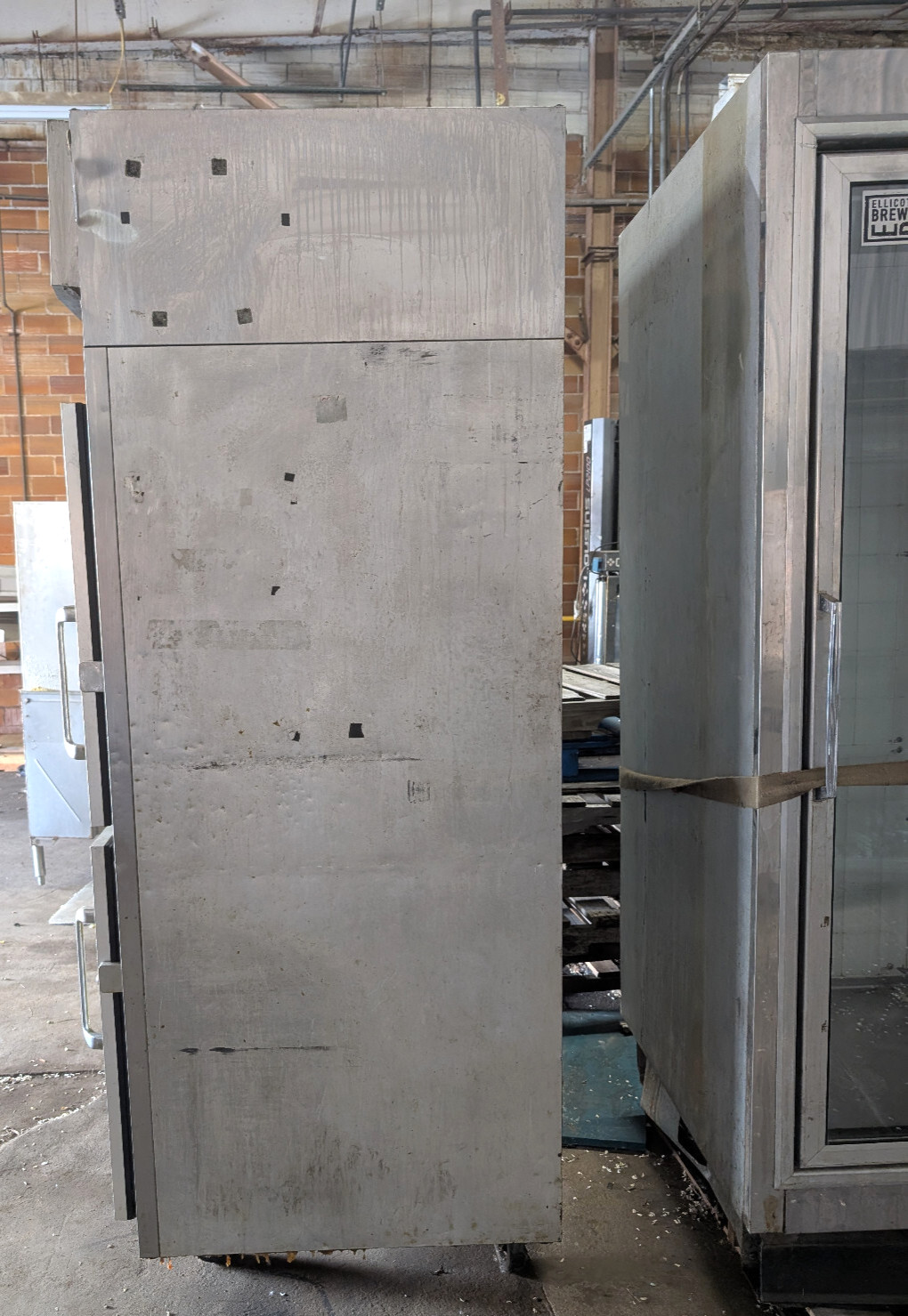 Victory RA-2D-S1 Ultraspec Two Section Reach-In Refrigerator, Glass Half Doors