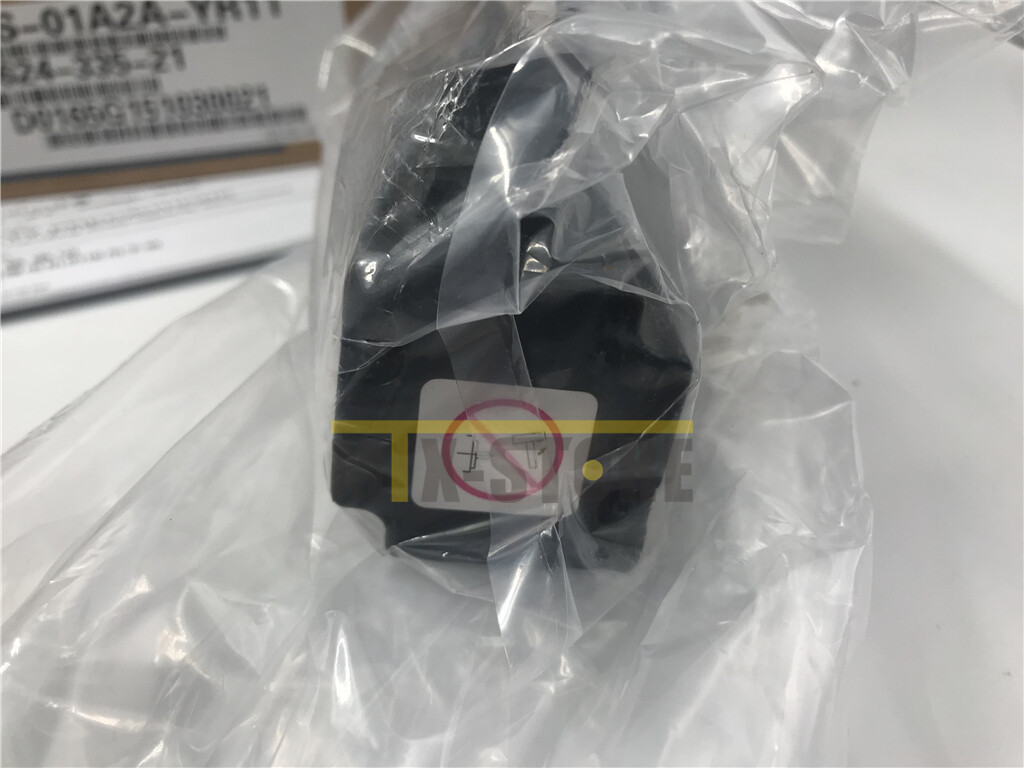 1PCS new for SGMAS-01A2A-YR11 SGMAS01A2AYR11 YASKAWA SERVO MOTOR