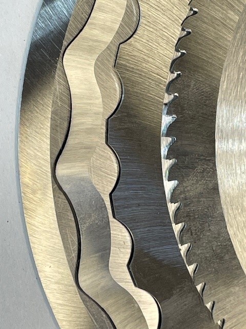 10″ SCALLOPED HYDRAULIC HOSE CUTTING BLADES