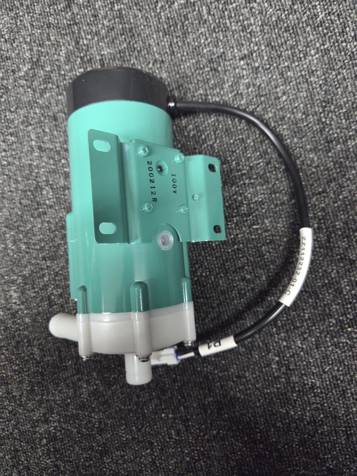 Iwaki Magnet Pump MD-20R-N33 27/31 l/m 100V 2600-3000rpm – Turquoise Color