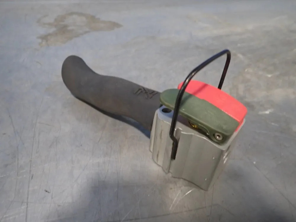 UNKNOWN TOOL BALANCER HANDLE