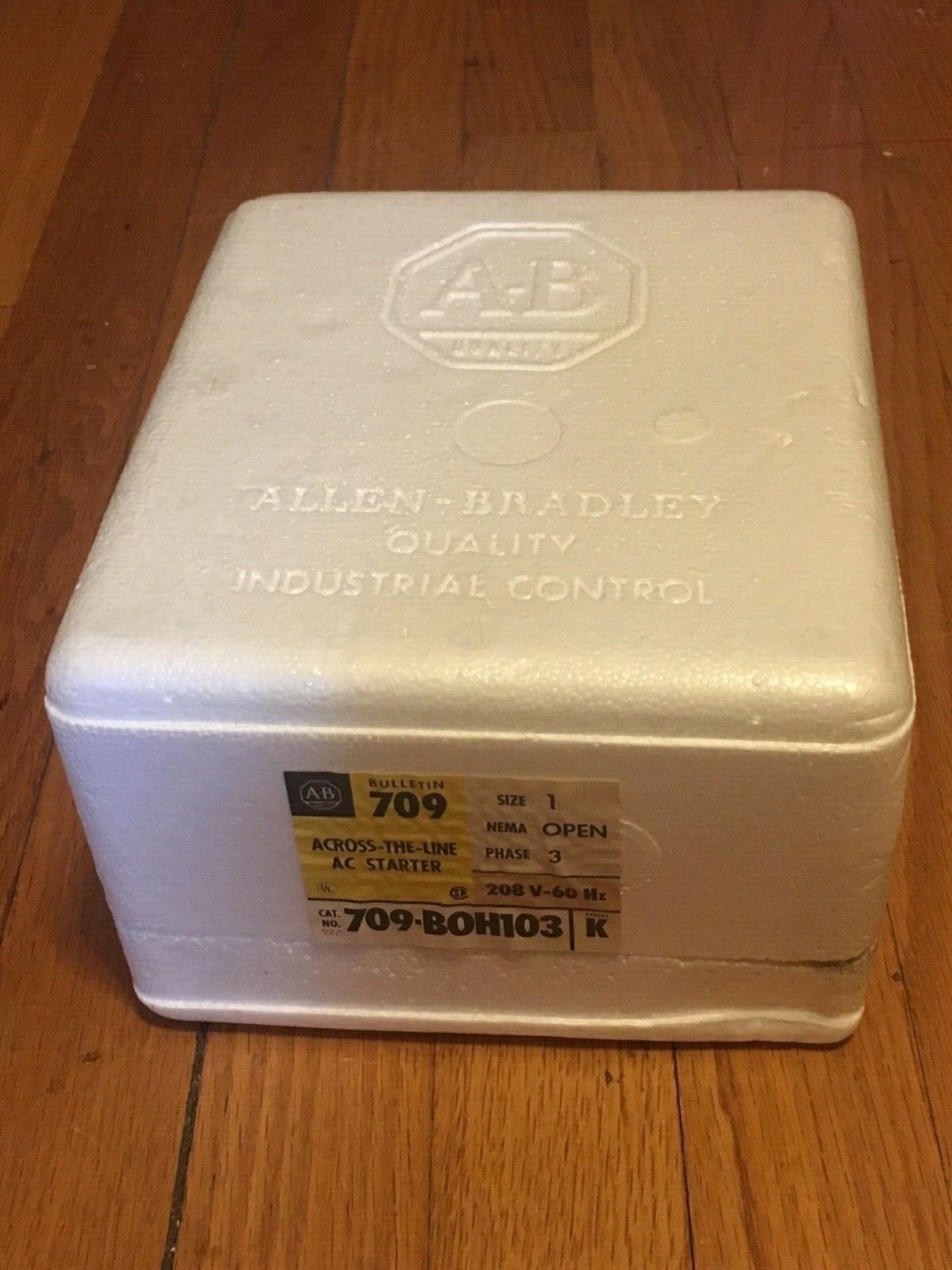 Allen Bradley 709-BOH103 Across-The-Line AC Starter Contactor Size 1 208 V B0H