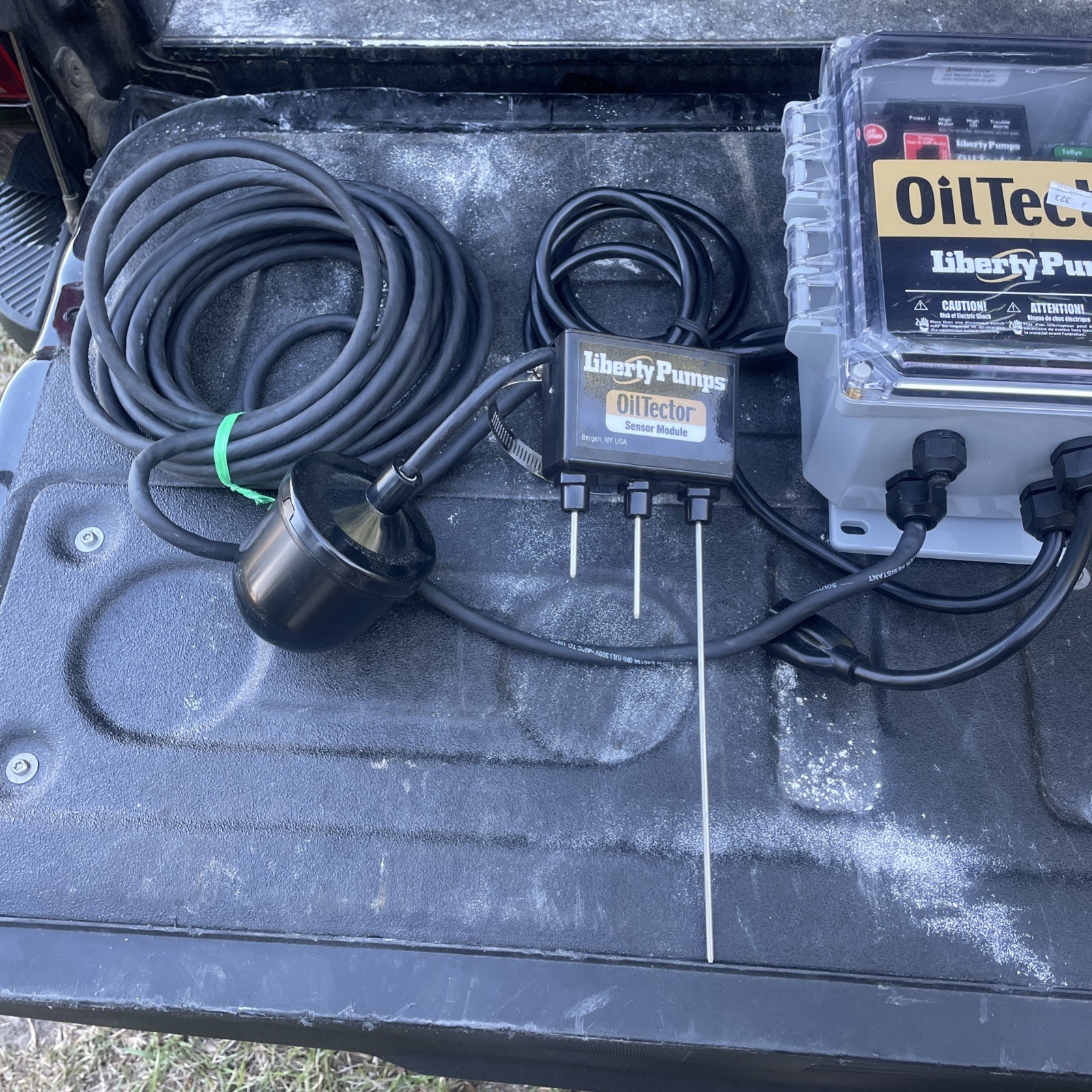 Liberty Pumps OilTector Control Panel OTC-115 with Alarm and Sensor 1 HP 115 VAC