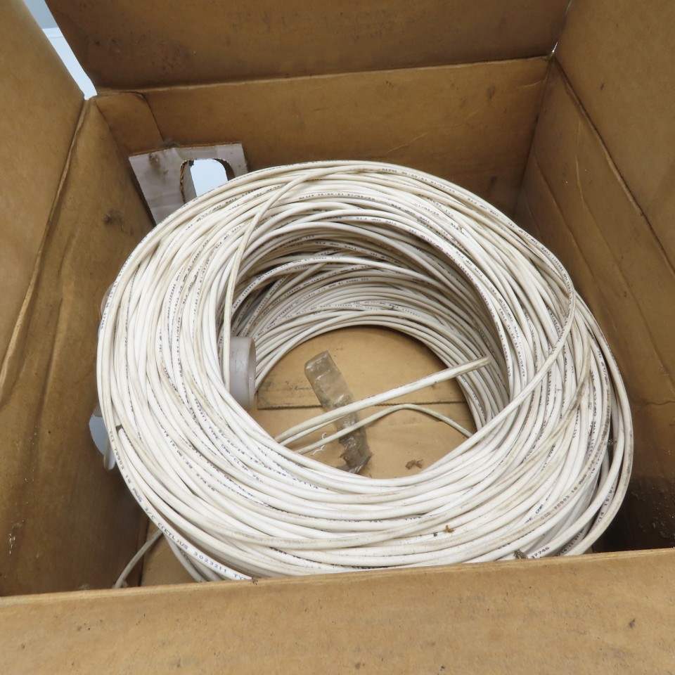 Signal Electronic Cable 75903 18/3 Shielded Plenum CMP Signal Cable 900ft Box