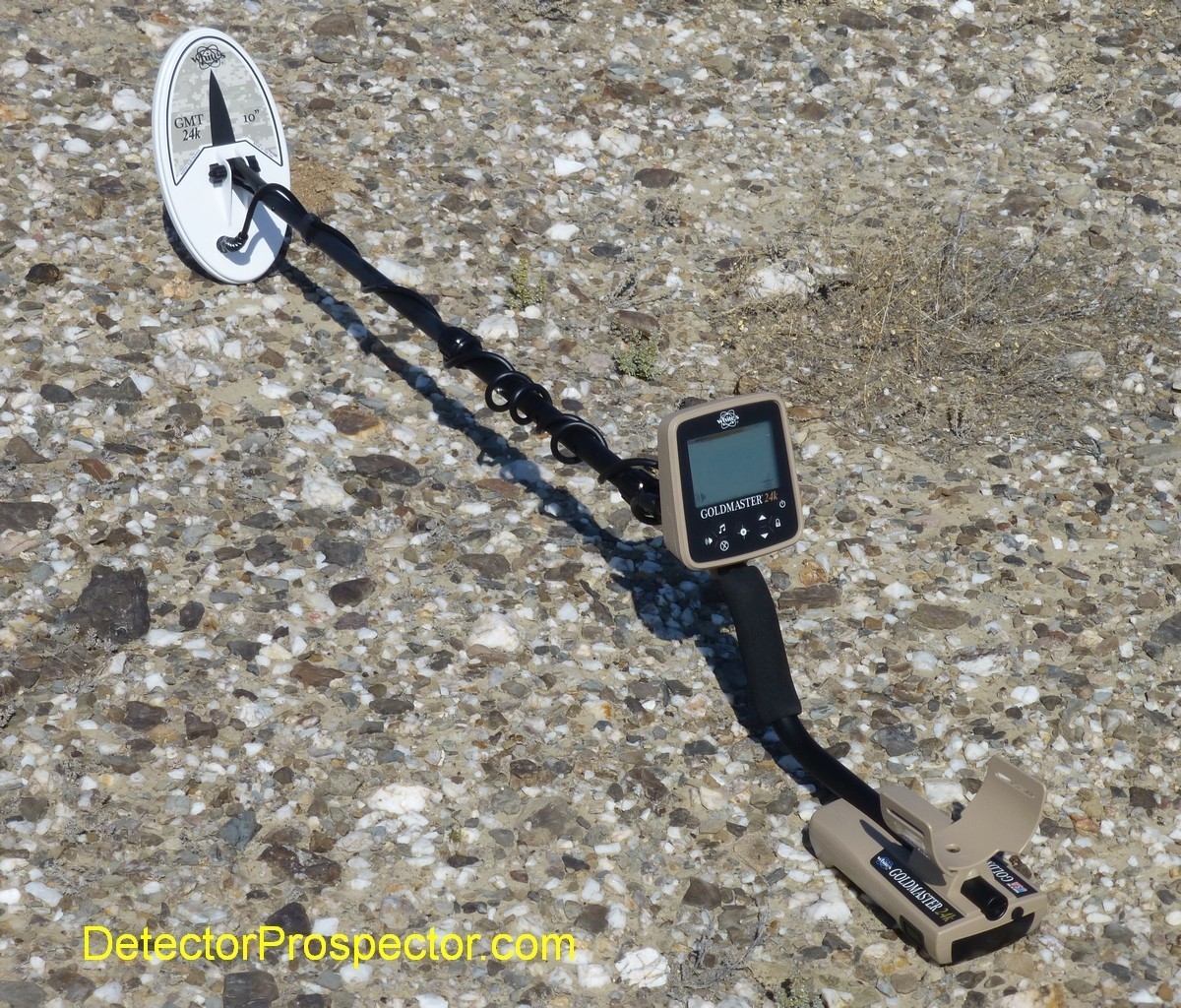 Whites Goldmaster 24K metal detector with 2 coils. Barely used 1x. Plus extras !