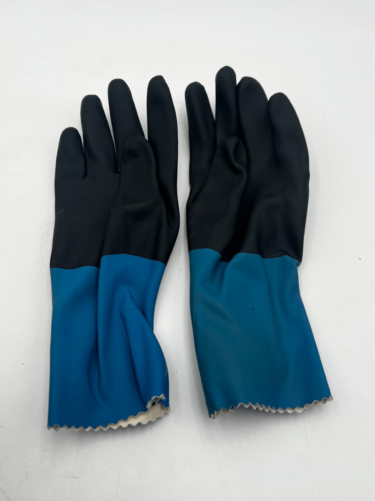 12 Pack MAPA 334947 Professional Stanzoil Neoprene Gloves NL-34 Size M