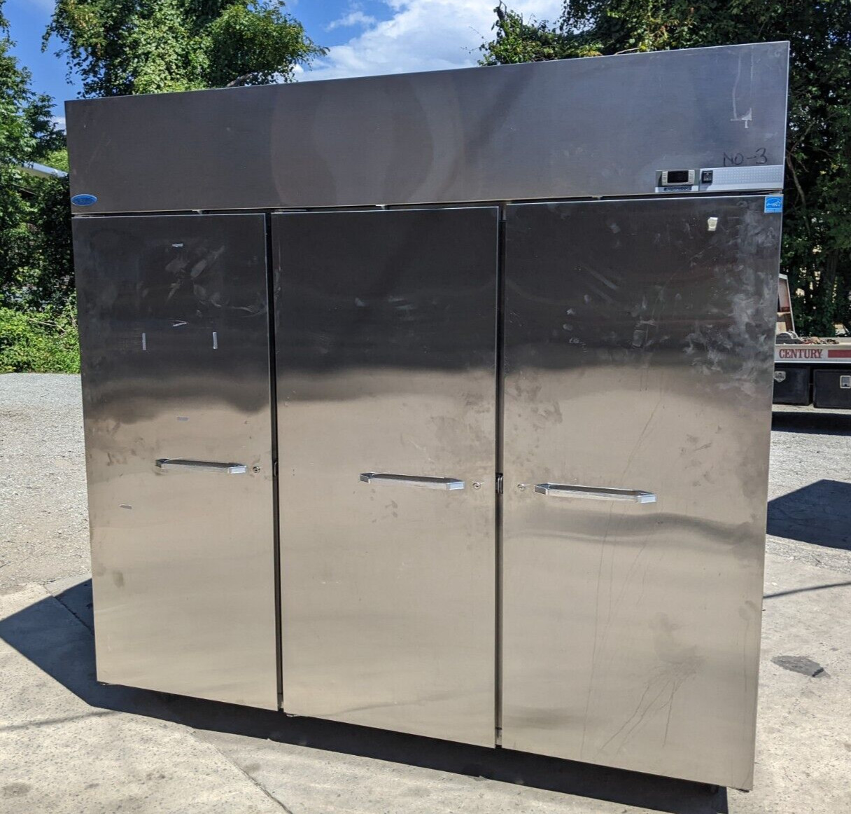 Norlake NR803SSS/0X 3 Door Reach In Refrigerator 115V 1PH Commercial CAN SHIP