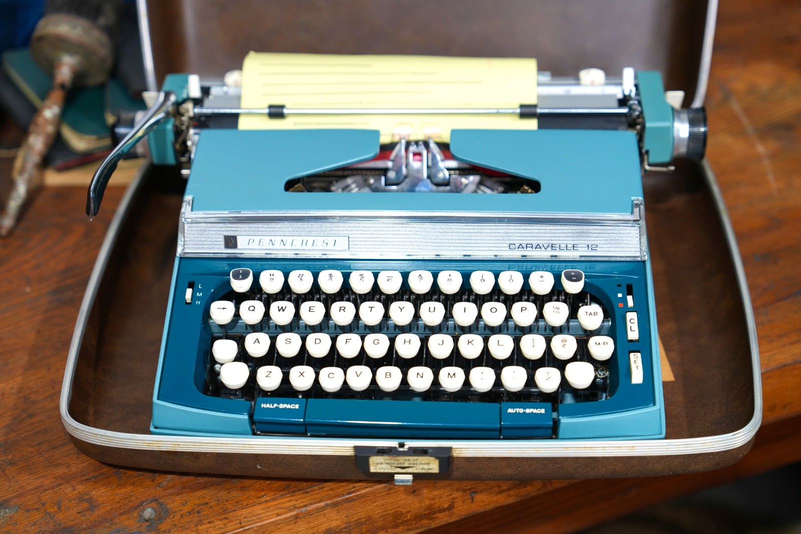 Penncrest Blue-green Caravelle 12 Portable Manual Typewriter With Case USA Works