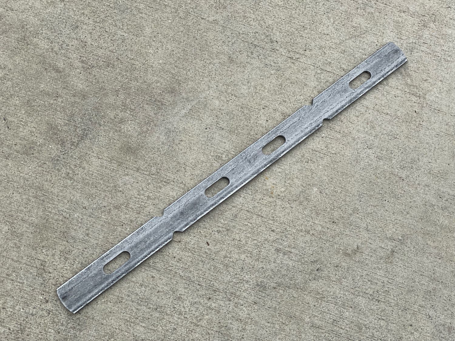 Sandbaggy 6″ X Flat Ties For Concrete Forms – 3000 lbs SWL, 2:1 Safety Factor