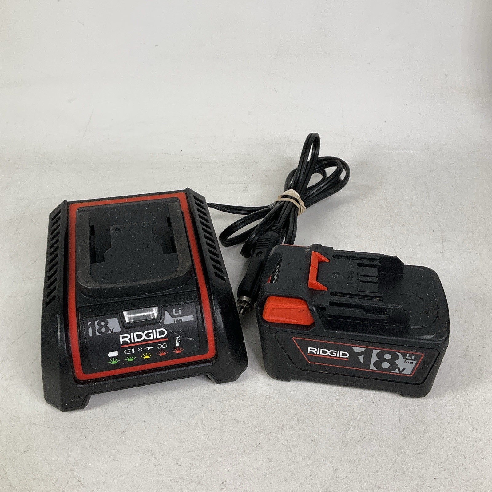 RIDGID SeeSnake CS6x Versa Monitor With MicroReel 100ft Camera & Battery Charger