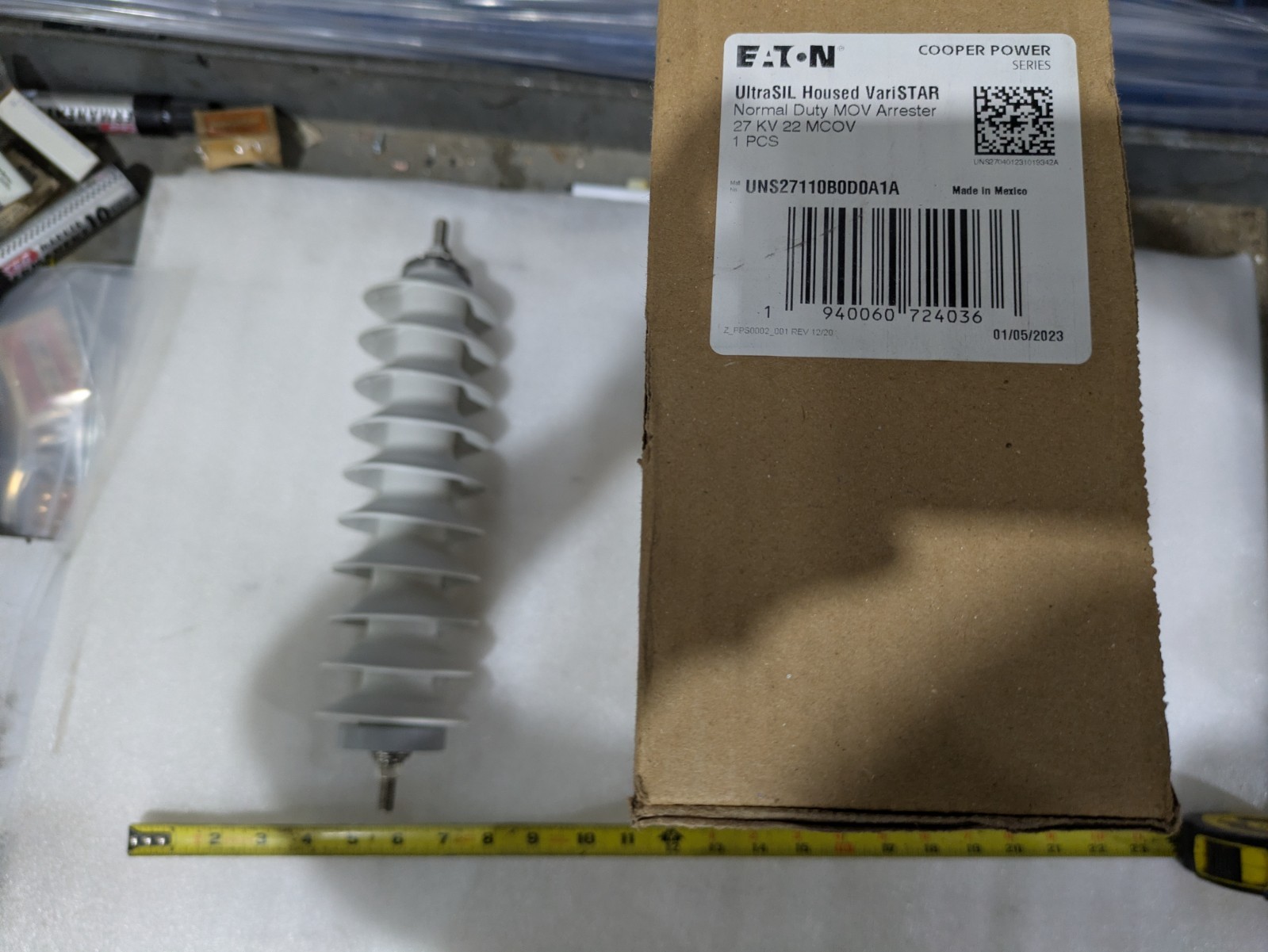 Eaton UltraSIL VariSTAR Normal Duty MOV Arrester 27kV 22 MCOV UNS27110B0D0A1A