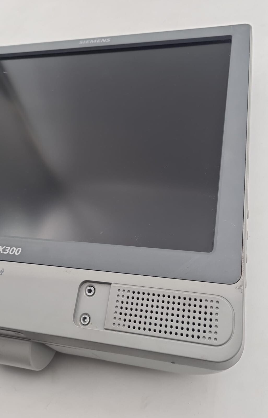 Siemens ACUSON X300 KT-LM170SDS 1056610 Medical Video Display Monitor Screen 17″