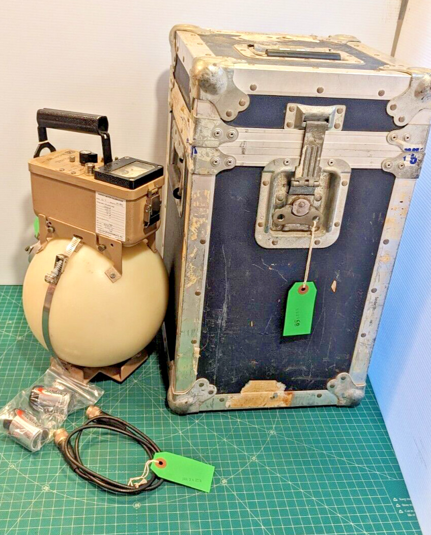 2024 Factory Calibrated Ludlum Model 12-4 Neutron with Travel Case Guaranteed