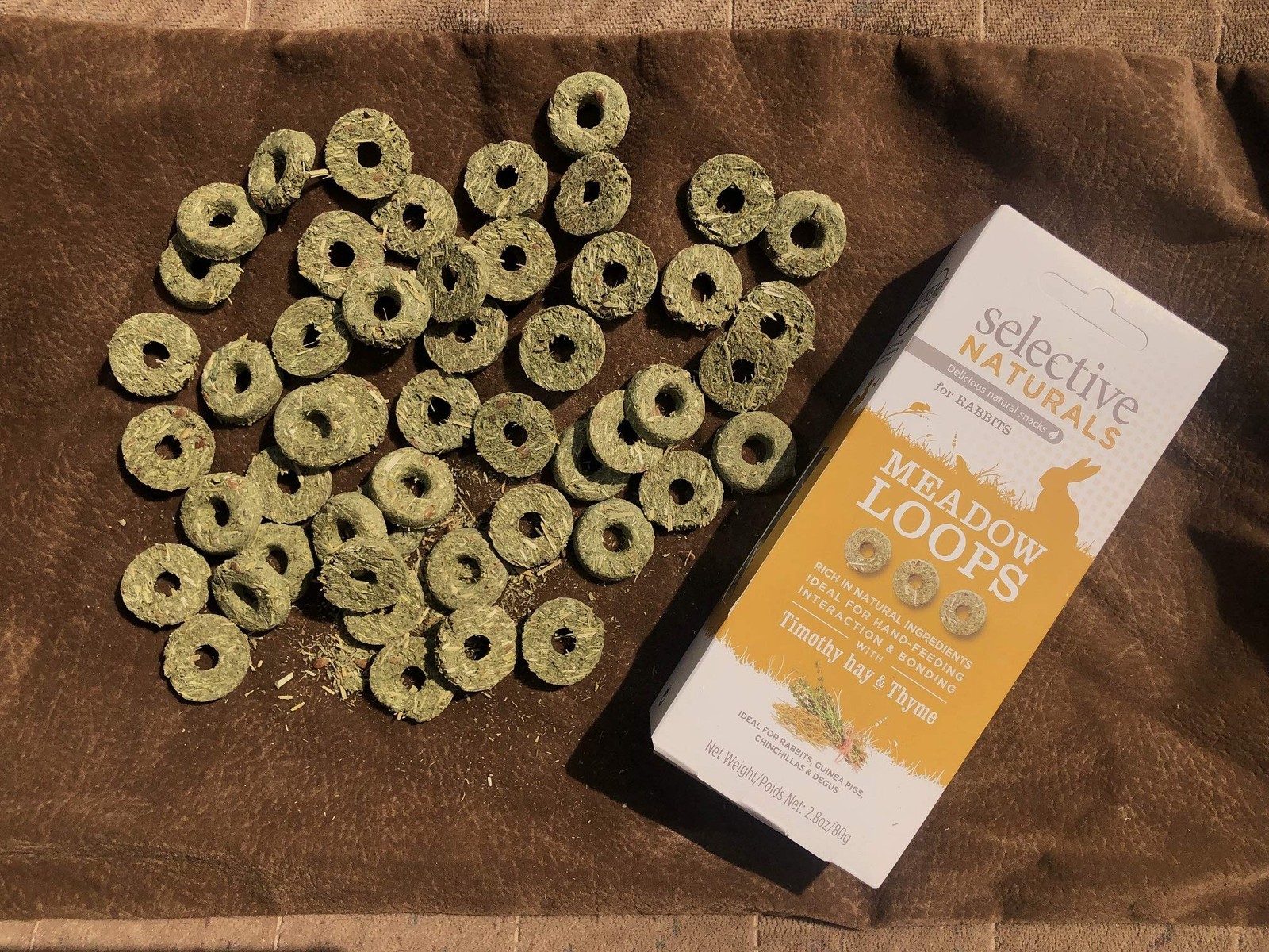 3 Pack of Selective Naturals Meadow Loops, 2.8 Ounces each, with Timothy Hay …