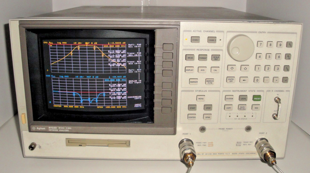 Agilent / HP 8753D Network Analyzer (30 KHz-3.0 GHz)
