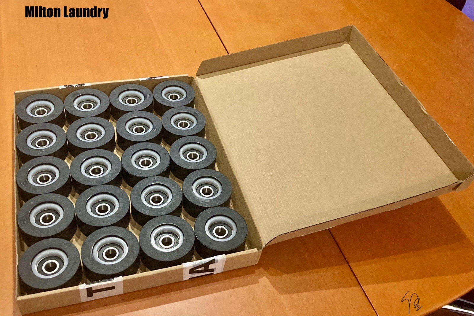 20 pcs Roller Bearing For Huebsch,Speed Queen Dryer 70568201 /70298701/ 70616701