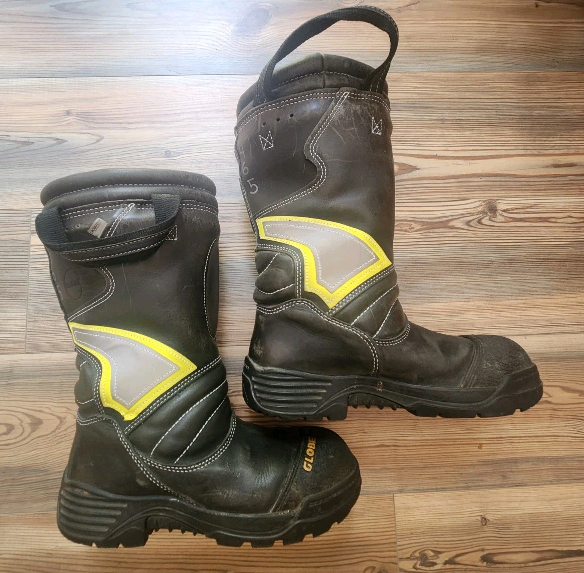 Globe Supreme Pull-on Structural Firefighter Boots 9.5 W 1201400 MFG 06/13 USA