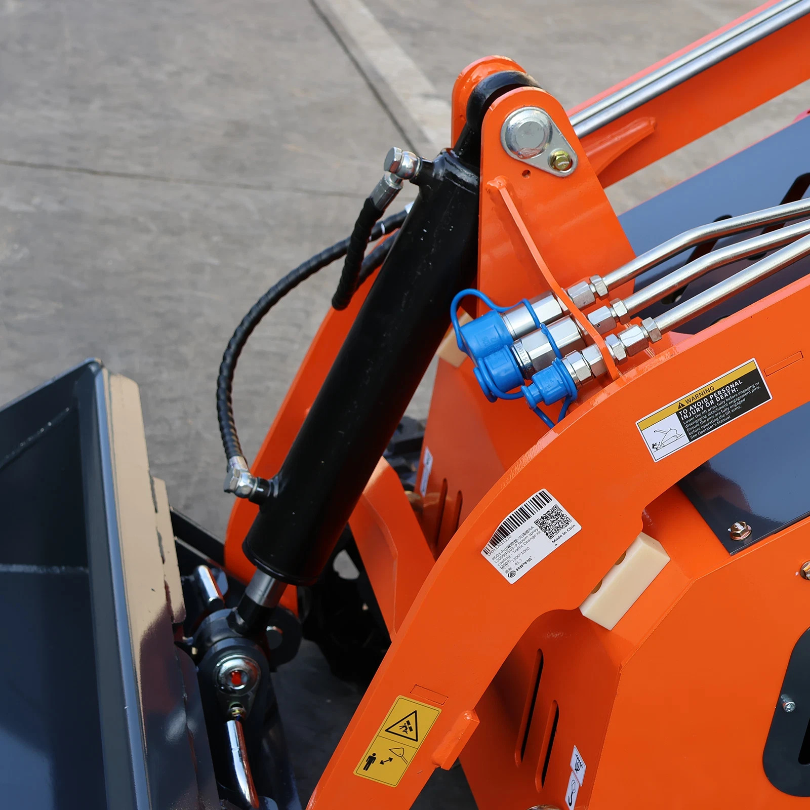 Upgraded 24HP Mini Skid Steer Loader 2-Cylinder Air Cooled Engine 3 Pump CE