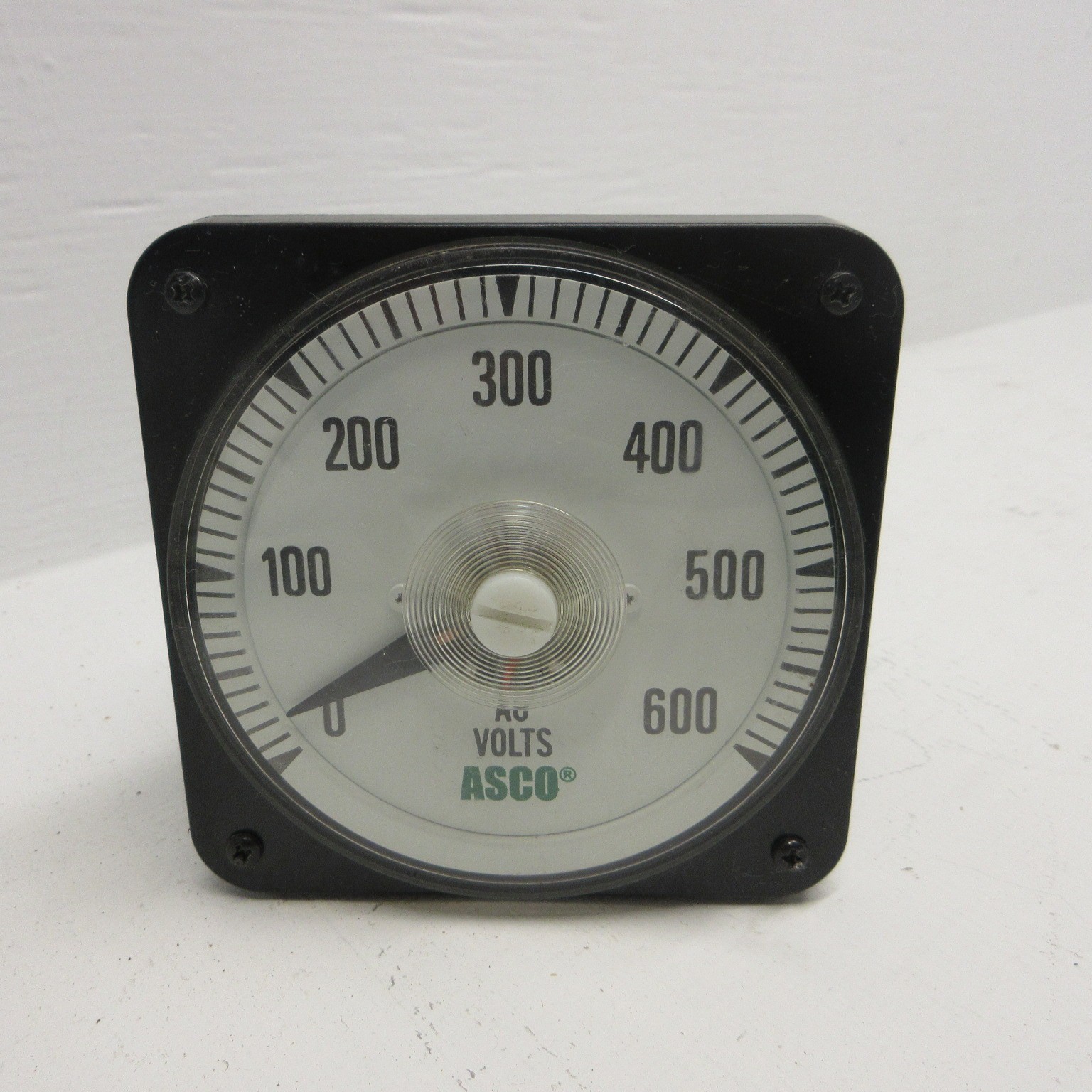 ASCO AB-40P AC Volts Panel Meter 550470-028 0/600VAC (Range: 0/600 AC Volts)