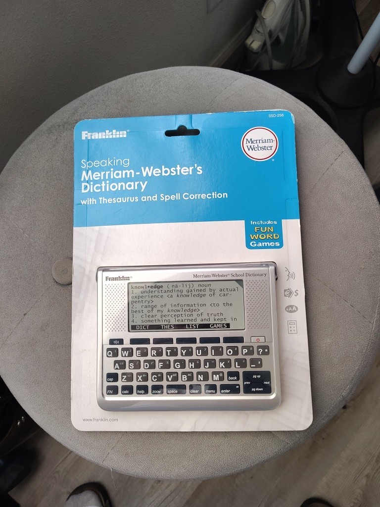 Franklin Speaking Merriam Webster’s Dictionary w/Thesaurus Spell Correct SSD-256