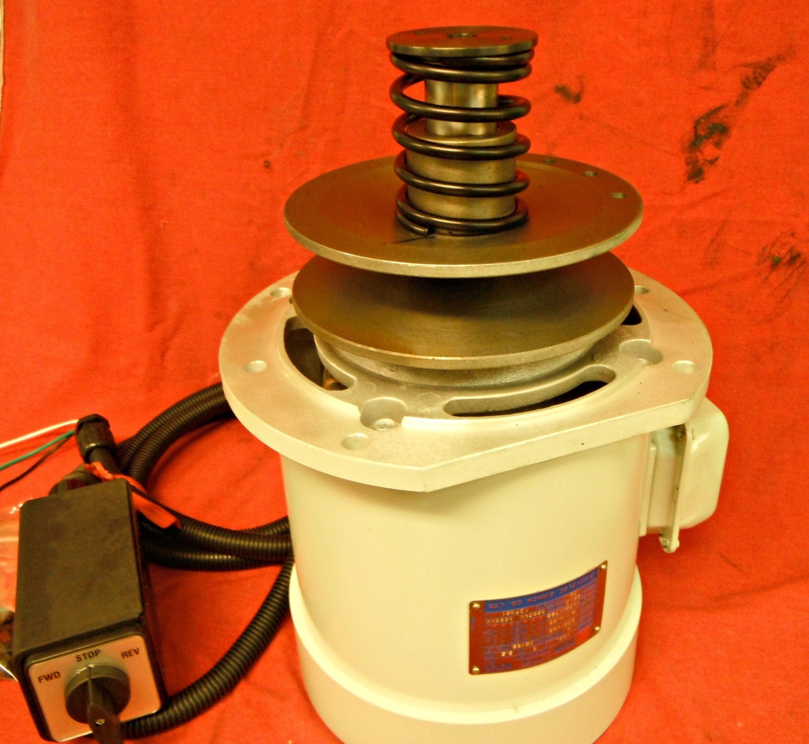 REPLACEMENT MOTOR for Bridgeport type IMPORT MILL 3HP 3PH variable speed VSM3