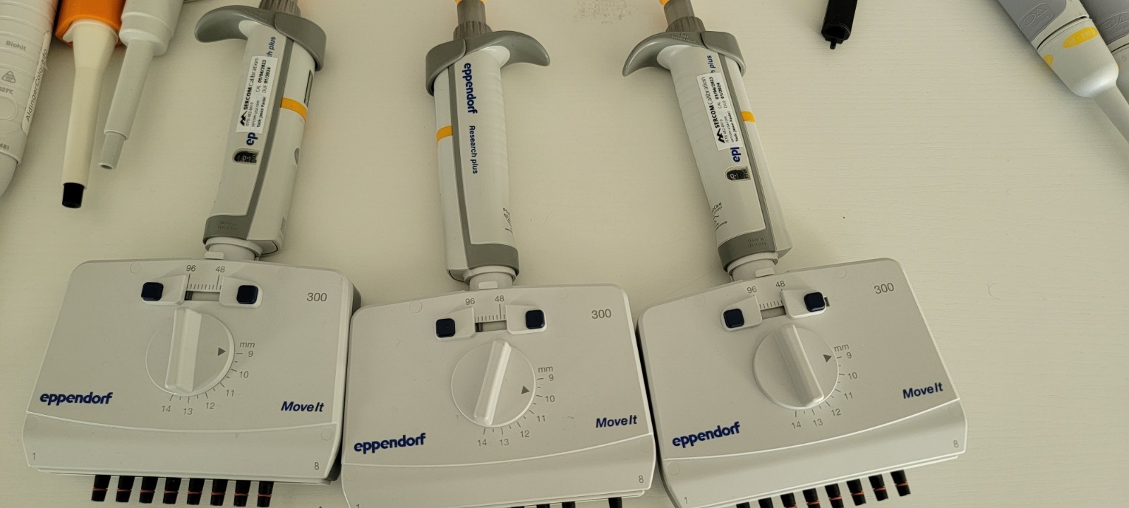Eppendorf Research Plus Move It Pipette, Multi Channel, 30-300ul