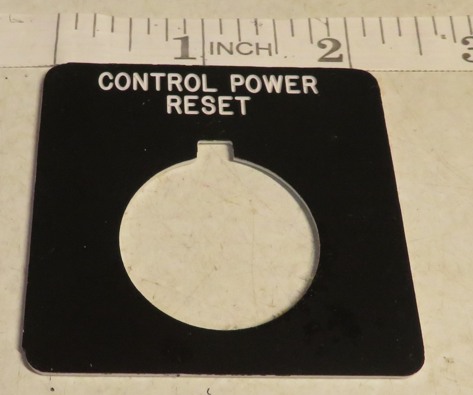 CONTROL POWER RESET WARNING LEGEND PLATE 2-1/4″ PLASTIC LAMACOID WARNING Unbrand