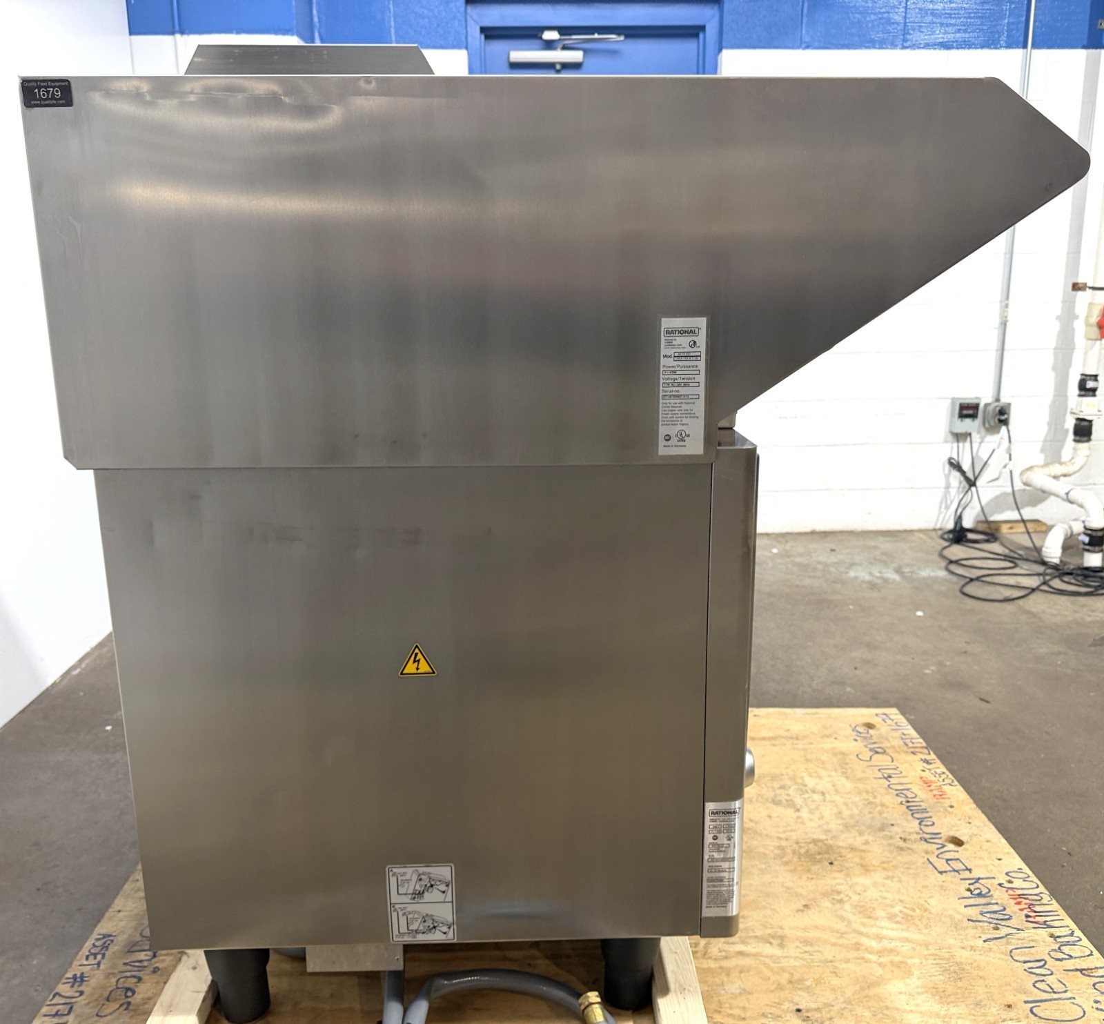 Rational 6 pan, half size, electric combi w/ Ultravent Hood (Refurb w/Warranty)
