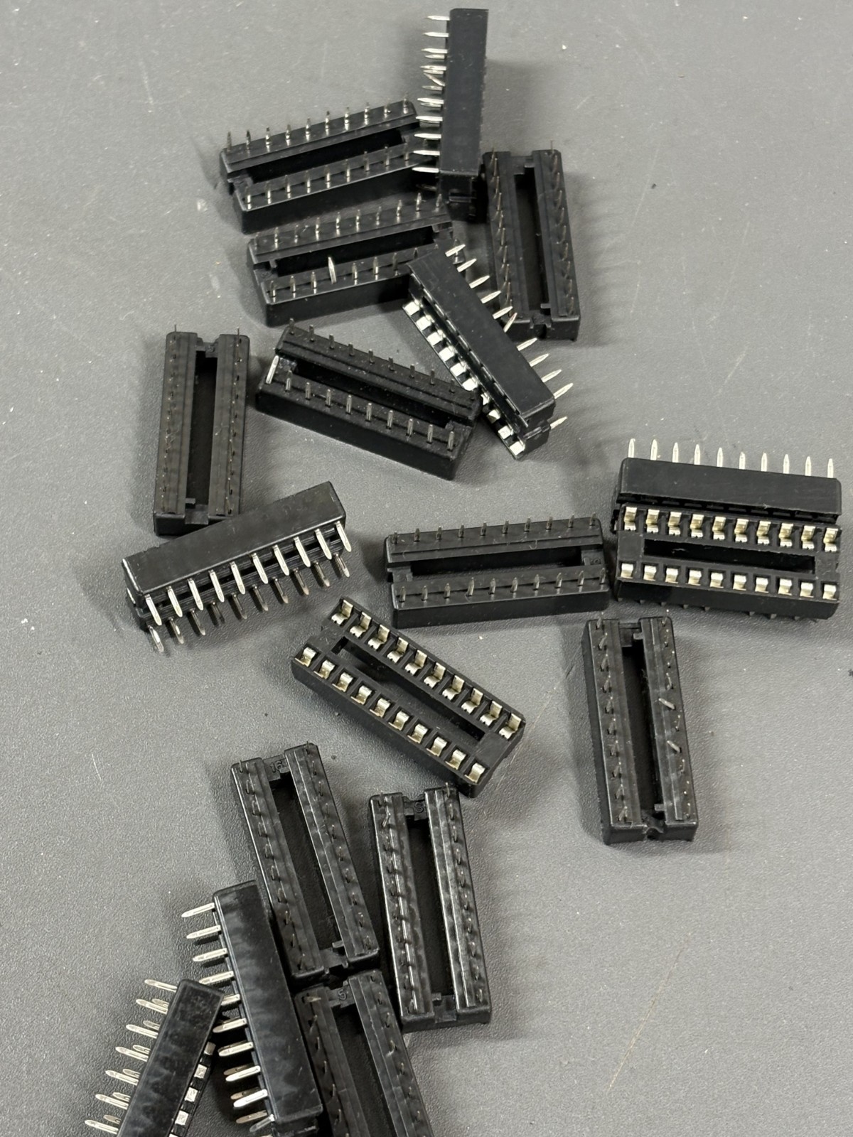 x27 DIP IC Socket 24 Pin Through Hole IC Chip Socket Connector Lot