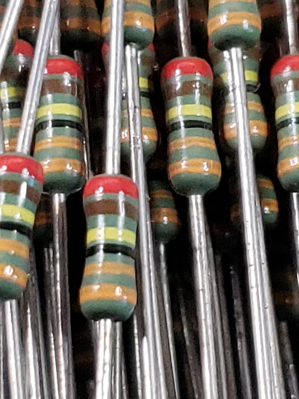 15 pcs Metal Film 3.3 MΩ ± 1% 50ppm/℃ Precision Resistors…. …… (SB7)